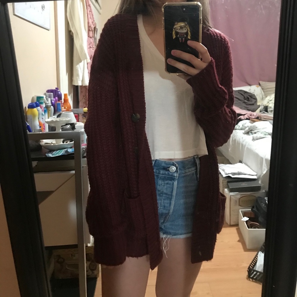 Cardigan - Picture 2 of 6